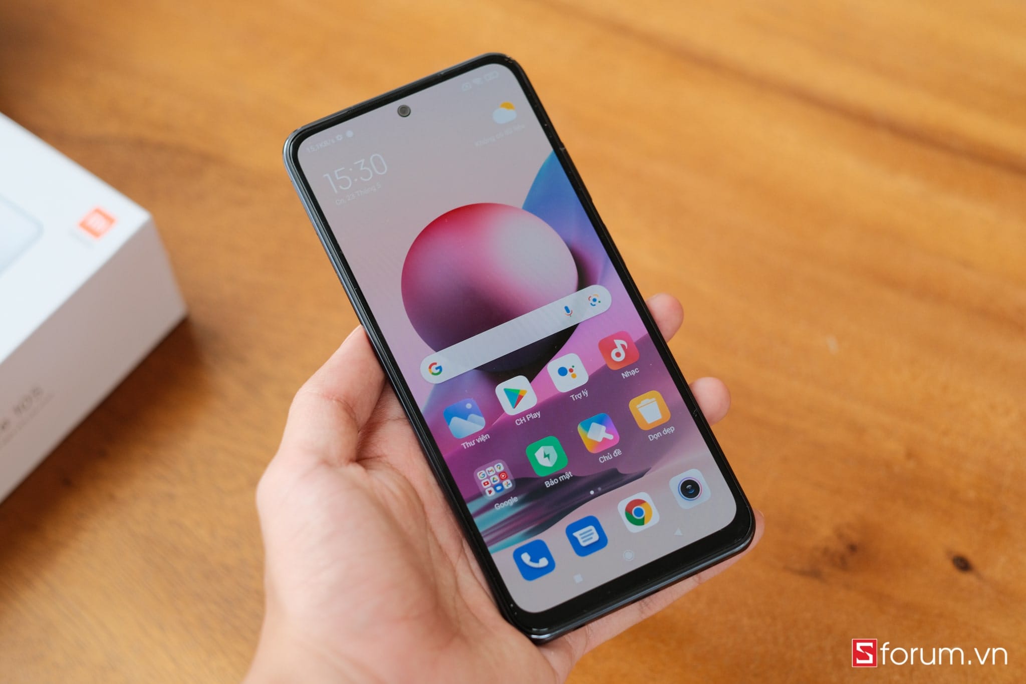 Redmi Note 10S có màn hình AMOLED sắc nét